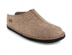 HAFLINGER Smily in der Farbe Torf sind weitere Filz-Hausschuhe aus der Flair Artikelgruppe von HAFLINGER.  Die Farbe Torf ist aus unserer Sicht den M�nnern vorbehalten, da wir f�r die Damen gen�gend ...